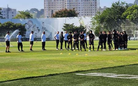 Treino-Corinthians_Easy-Resize.com_-aspect-ratio-512-320