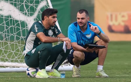 abel_ferreira_vinicius_ponzio_treino_palmeiras-aspect-ratio-512-320