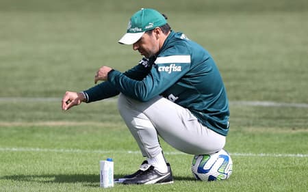 abel_ferreira_treino_palmeiras_2_junho_2023-aspect-ratio-512-320