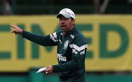 abel_ferreira_treino_palmeiras_19_julho_2023-aspect-ratio-512-320