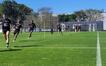equipe-do-corinthians-treinando-na-manha-deste-38941w_Easy-Resize.com_-aspect-ratio-512-320