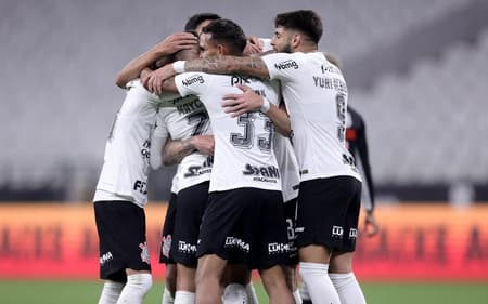 Corinthians-Vasco-Brasileirao-scaled-aspect-ratio-512-320