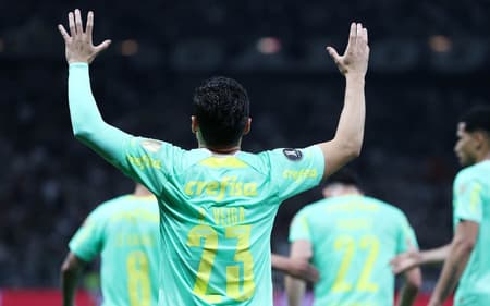 raphael_veiga_atletico_mg_palmeiras-aspect-ratio-512-320