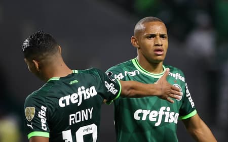 rony_jhon_jhon_palmeiras_atletico_mg_libertadores-aspect-ratio-512-320