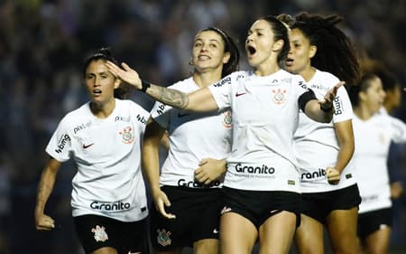 Corinthians-Santos-Brasileirao-Feminino-scaled-aspect-ratio-512-320