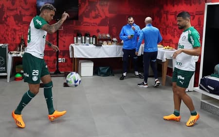 navarro_tabata_sao_paulo_palmeiras-aspect-ratio-512-320