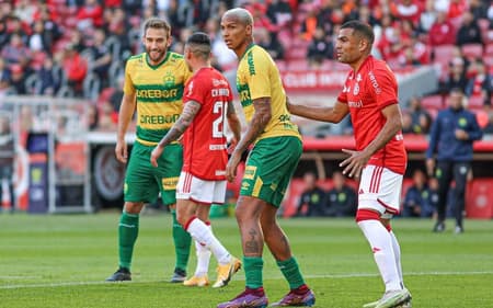 53080212633_e12e9ee58b_b-aspect-ratio-512-320