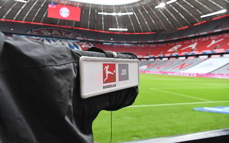 AFP__20200620__1TS3KJ__v1__HighRes__FblGerBundesligaBayernMunichFreiburg-scaled-aspect-ratio-512-320