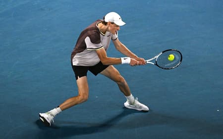AFP__20240128__34H34KL__v1__HighRes__TennisAusOpen-scaled-aspect-ratio-512-320