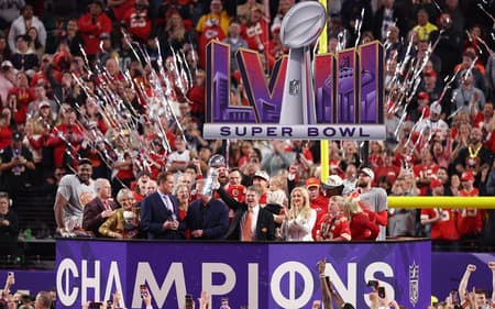 AFP__20240213__2004232708__v3__HighRes__SuperBowlLviiiSanFrancisco49ersVKansasCityCh-scaled-aspect-ratio-512-320