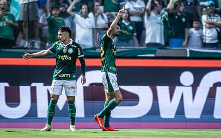 Veiga-Flaco-Lopez-Palmeiras-Ponte-Preta-Paulistao-scaled-aspect-ratio-512-320