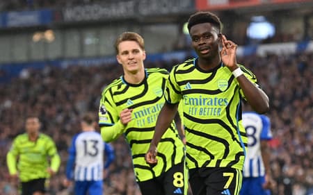 AFP__20240406__34NT4ZK__v1__HighRes__FblEngPrBrightonArsenal-scaled-aspect-ratio-512-320