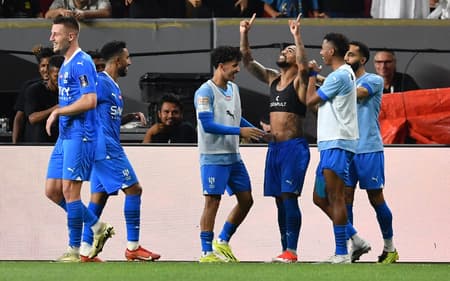 AFP__20240411__34P92HH__v1__HighRes__FblKsaSuperCupIttihadHilal-scaled-aspect-ratio-512-320