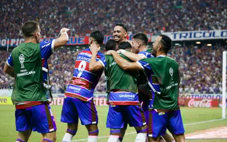 AGIF24042522175356-scaled-aspect-ratio-512-320