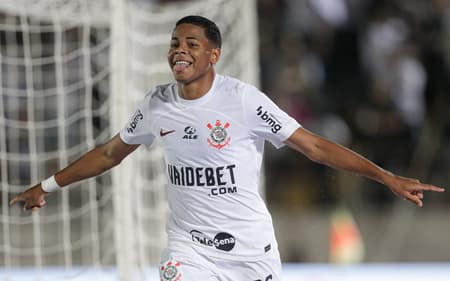 Wesley-Cianorte-Corinthians-scaled-aspect-ratio-512-320