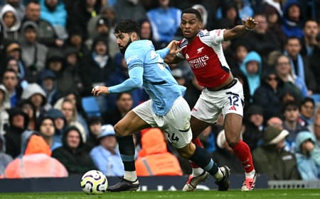 AFP__20240922__36GX4UT__v1__HighRes__FblEngPrManCityArsenal-scaled-aspect-ratio-512-320