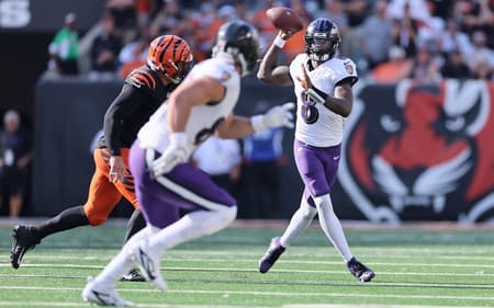 AFP__20241006__2177137859__v1__HighRes__BaltimoreRavensVCincinnatiBengals-scaled-aspect-ratio-512-320