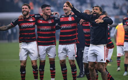 Gabigol-comanda-festa-da-classificacao-do-Flamengo-sobre-o-Corinthians-na-Copa-do-Brasil-scaled-aspect-ratio-512-320