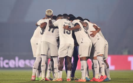 AFP__20241031__36L63ZD__v1__HighRes__FblLibertadoresPenarolBotafogo-1-scaled-aspect-ratio-512-320