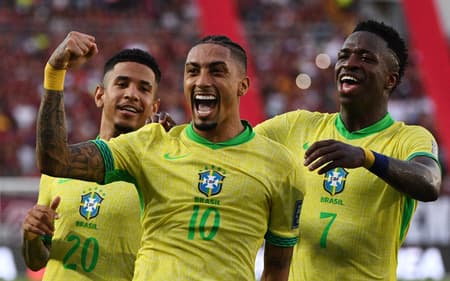 AFP__20241114__36MJ8PP__v2__HighRes__TopshotFblWc2026SamericaQualifiersVenBra-scaled-aspect-ratio-512-320