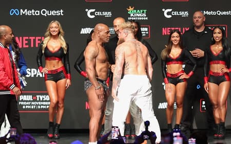 AFP__20241115__2184845064__v2__HighRes__MikeTysonVJakePaulWeighIn-scaled-aspect-ratio-512-320