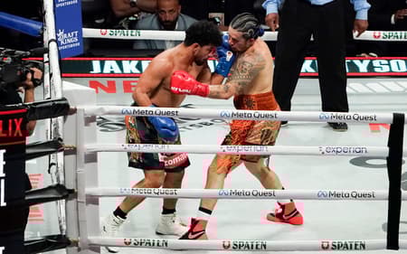 AFP__20241116__36MM8K7__v1__HighRes__BoxingUndercardNunesVsGoyat-scaled-aspect-ratio-512-320