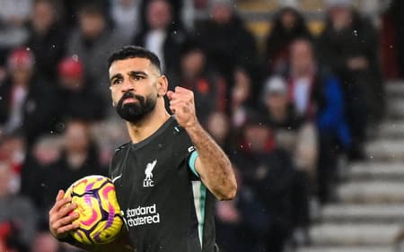 AFP__20241124__36N89CT__v1__HighRes__FblEngPrSouthamptonLiverpool-aspect-ratio-512-320
