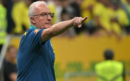 Dorival Júnior fará mais uma convocação da Seleção (Nelson Almeida/AFP)