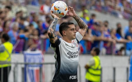 Fagner-Fortaleza-Corinthians-scaled-aspect-ratio-512-320