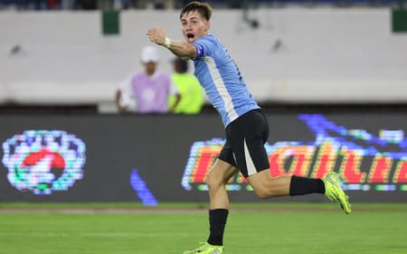 AFP__20250208__36XE9HN__v1__HighRes__FblSouthamU20UruArg-scaled-aspect-ratio-512-320