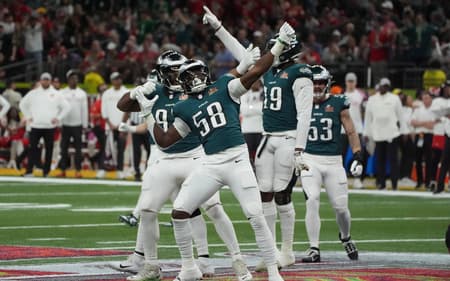AFP__20250210__36XH2NR__v2__HighRes__SuperBowlLixBetweenTheKansasCityChiefsAndThePhi-scaled-aspect-ratio-512-320