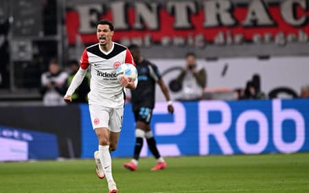 AFP__20250301__36YY2XB__v1__HighRes__FblGerBundesligaFrankfurtLeverkusen-scaled-aspect-ratio-512-320