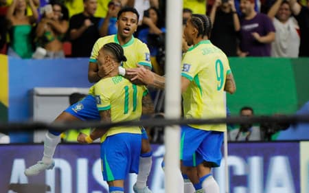 Jogos de hoje: Argentina e Brasil se enfrentam pelas Eliminatórias Sul-Americanas para a Copa do Mundo (Foto: Sergio Lima/AFP)