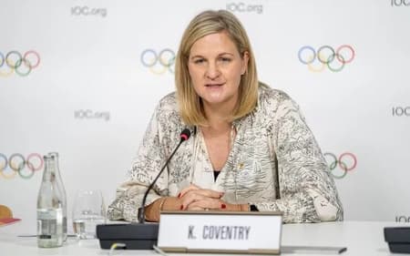 Kirsty-Coventry-aspect-ratio-512-320