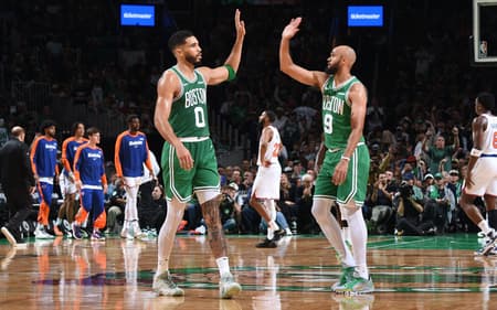 jayson-tatum-e-derrick-white-scaled-aspect-ratio-512-320