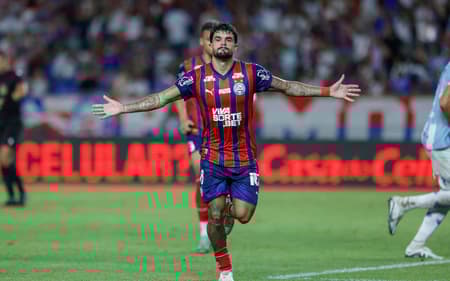 Cauly comemora gol de pênalti contra o Paysandu Foto: Rafael Rodrigues / EC Bahia