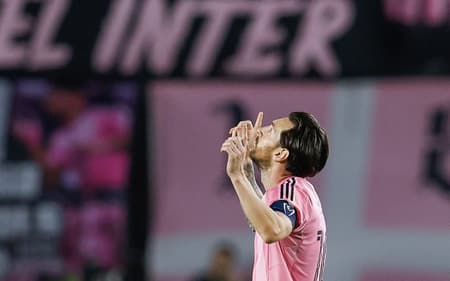 AFP__20250410__39RX7K3__v1__HighRes__FootballConcacafChampionsCupQuartefinalInterMia-aspect-ratio-512-320