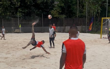 Seleção brasileira pronta para a estreia na Copa do Mundo de Futebol de Areia
