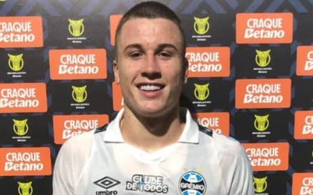 Igor-Serrote-craque-do-jogo-e1745858814750-aspect-ratio-512-320