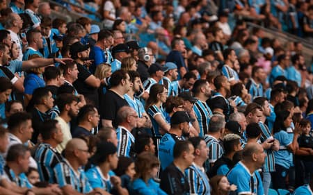 Torcida-Gremio-x-Flamengo-scaled-aspect-ratio-512-320
