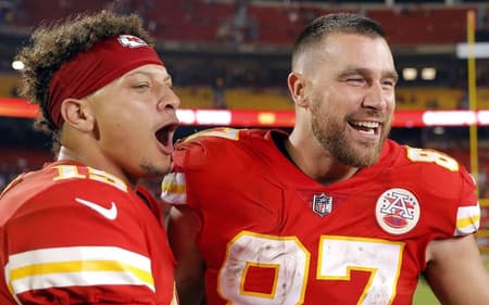 Patrick Mahomes e Travis Kelce