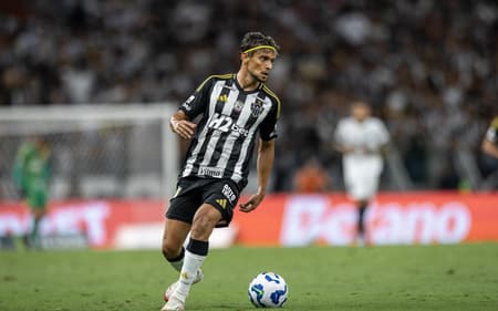 Scarpa em Atlético-MG x Botafogo (Foto: Pedro Souza / Atlético)