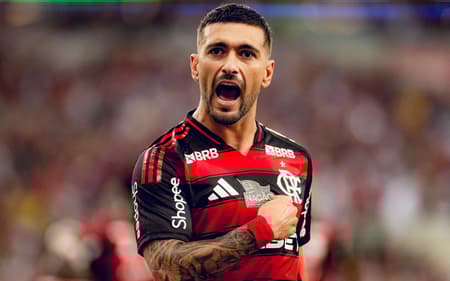 Arrascaeta comemorando o gol do Flamengo sobre o Bahia (Foto: Adriano Fontes/Flamengo)