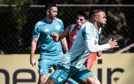 Wanderson, atacante do Cruzeiro, em treino na Toca da Raposa (Foto: Gustavo Aleixo/Cruzeiro)