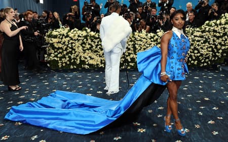 NEW YORK, NEW YORK - MAY 05: Simone Biles attends the 2025 Met Gala Celebrating "Superfine: Tailoring Black Style" at Metropolitan Museum of Art on May 05, 2025 in New York City. Jamie McCarthy/Getty Images/AFP (Photo by Jamie McCarthy / GETTY IMAGES NORTH AMERICA / Getty Images via AFP)
