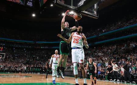 BOSTON, MA - MAY 14: Luke Kornet #40 of the Boston Celtics dunks the ball during the game against the New York Knicks during Round Two Game Five of the 2025 NBA Playoffs on May 14, 2025 at TD Garden in Boston, Massachusetts. NOTE TO USER: User expressly acknowledges and agrees that, by downloading and/or using this Photograph, user is consenting to the terms and conditions of the Getty Images License Agreement. Mandatory Copyright Notice: Copyright 2025 NBAE Nathaniel S. Butler/NBAE via Getty Images/AFP (Photo by Nathaniel S. Butler / NBAE / Getty Images / Getty Images via AFP)
