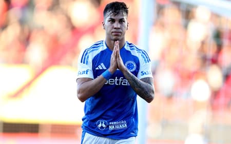 Atacante Kaio Jorge comemora discretamente gol do Cruzeiro contra o Sport (Foto: Marlon Costa/AGIF)