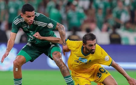 Alexsander em sua estreia pelo Al Ahli, na Arábia Saudita