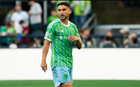 Cristian Roldán em jogo do Seattle Sounders (Foto: Reproduçaõ/Instagram)