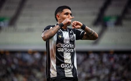 Galeano comemora gol do Ceará contra o Sport, pelo Brasileirão (Foto: Felipe Santos/Ceará SC)